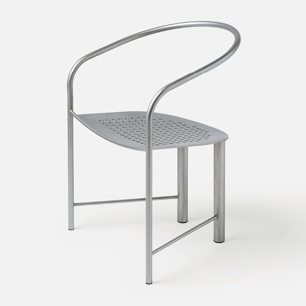 パンチング座面のTRAIN CHAIR GC1-03